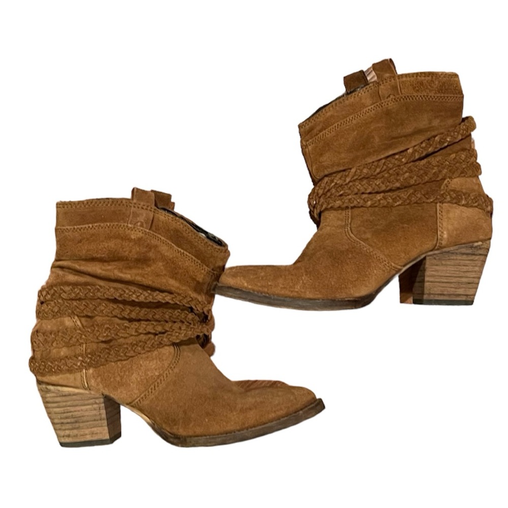 Dingo Slouchy Suede Boots - Size 9 - Camel/Brown Color